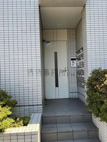 裏口になります