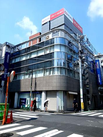 平本ビルの外観写真