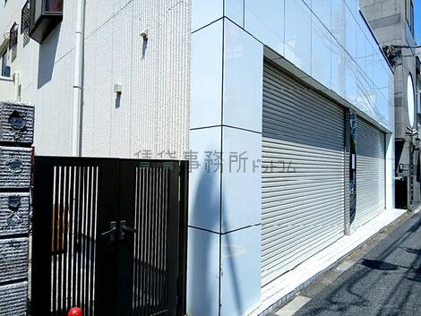 正面玄関