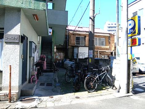 正面玄関