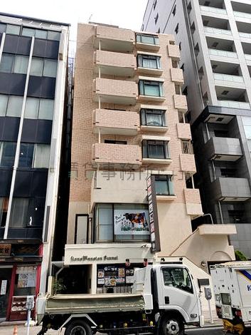 ライオンズマンション関内の外観写真