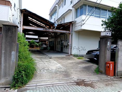 正面玄関