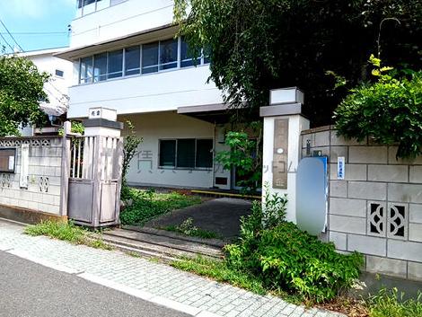 正面玄関