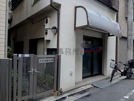 正面玄関