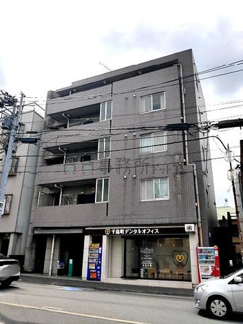 カレススタイル千鳥の外観写真
