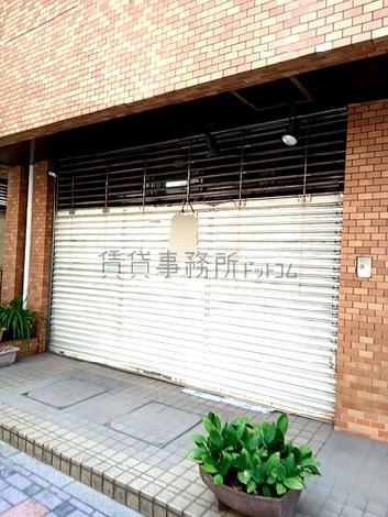 正面玄関