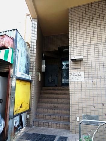 正面玄関