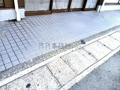 正面玄関