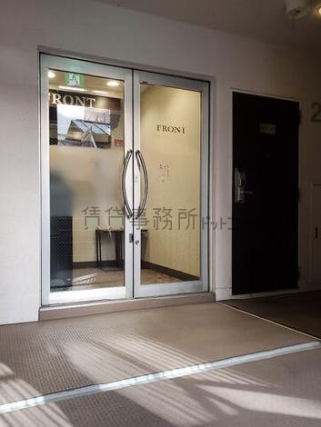 正面玄関