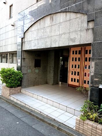 正面玄関