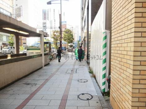 地下鉄へ連結しています