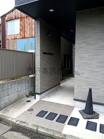 正面玄関