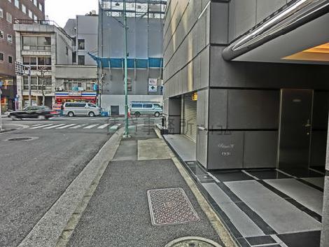 物件前歩道です。
