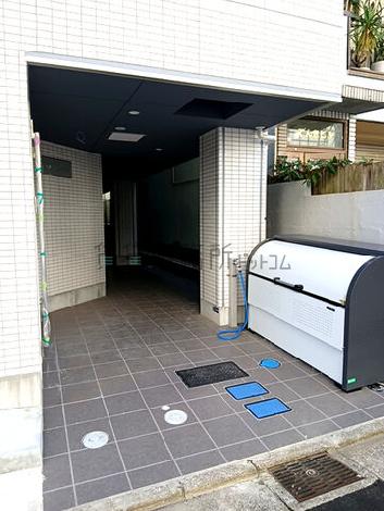 正面玄関