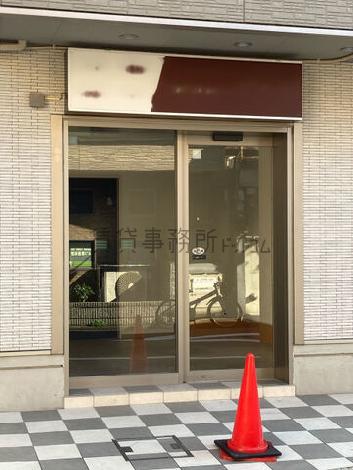 正面玄関