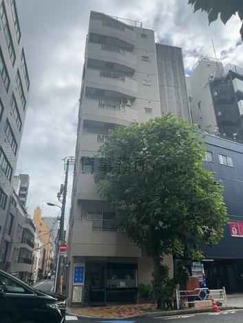 トーア新富マンションの外観写真