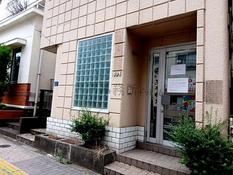 正面玄関