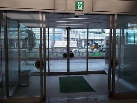 正面玄関