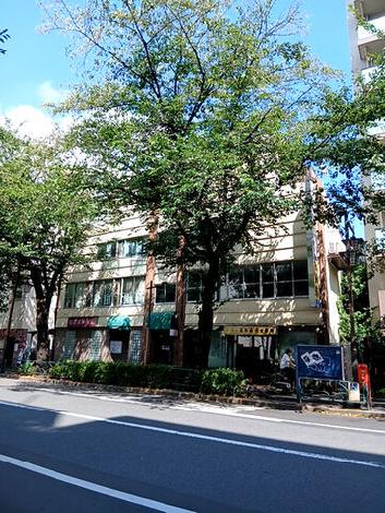 安田歯科ビルの外観写真
