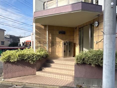 正面玄関