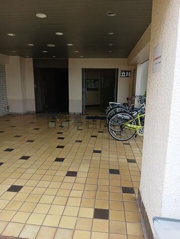 正面玄関