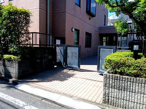 正面玄関