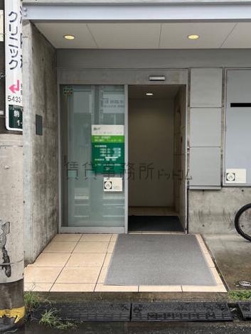 正面玄関