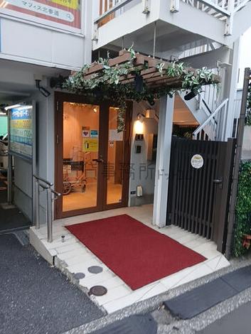 正面玄関