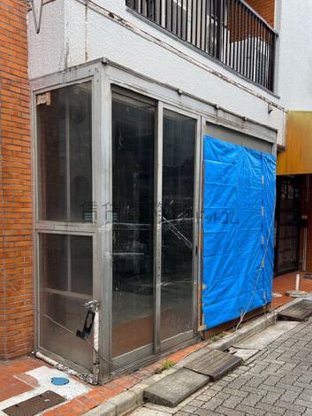 正面玄関