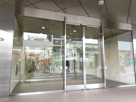 正面玄関