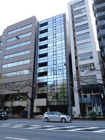 靖国外苑ビル／BuD square 市ヶ谷（バドスクエア市ヶ谷）の外観写真