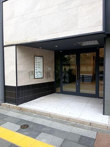 正面玄関