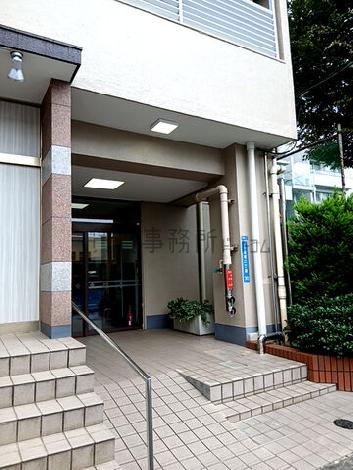 正面玄関