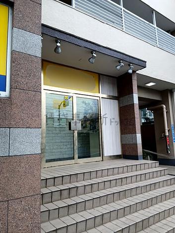 正面玄関