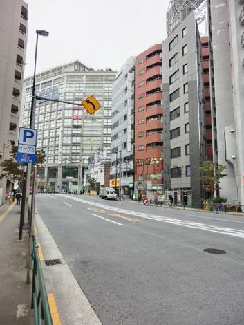 タカシマヤが近くにあります