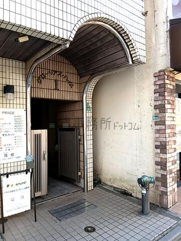 正面玄関