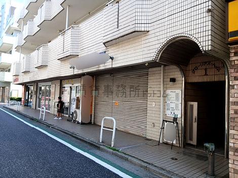 正面玄関