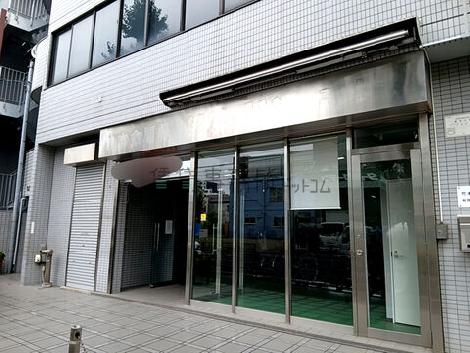 正面玄関