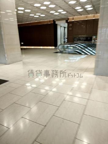 館内