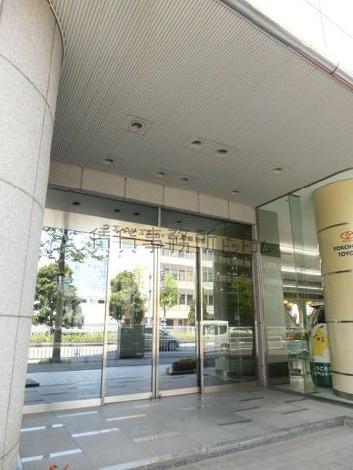 玄関前
