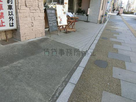 正面玄関