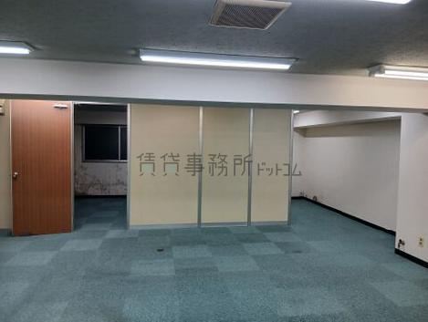 駒形茜日伸ハイツビルの室内