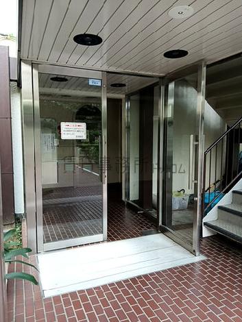 正面玄関