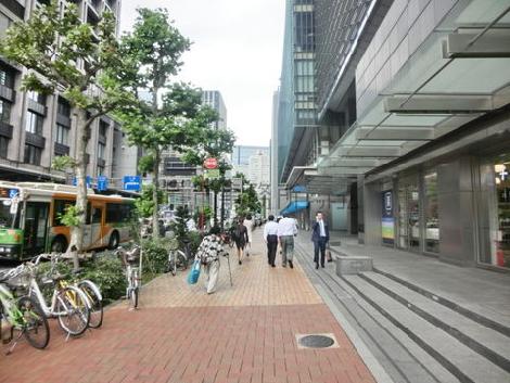 ゆとりのある歩道