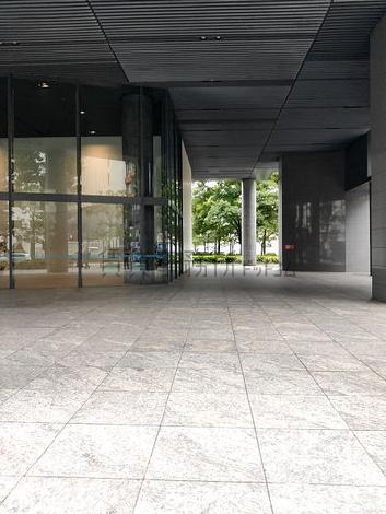 正面玄関