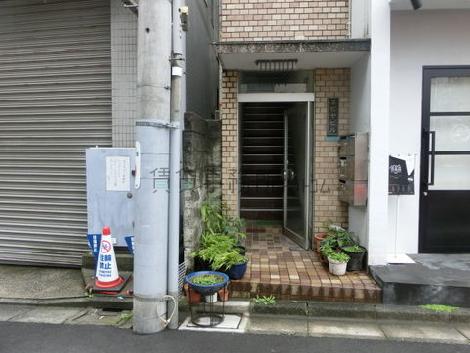 正面玄関
