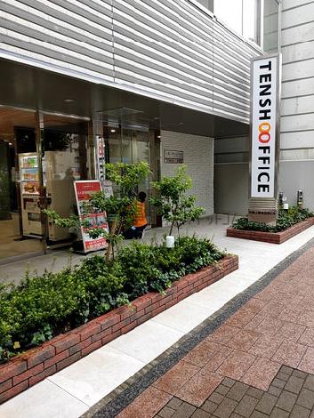 正面玄関