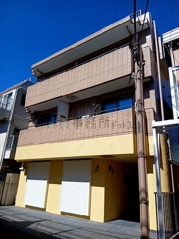 スリーストーリー広尾マンションの外観写真