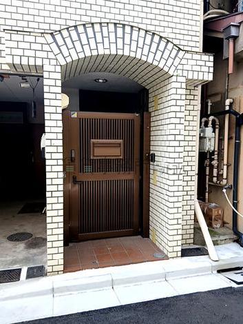 正面玄関