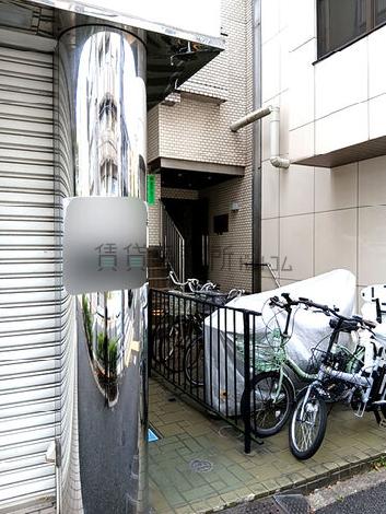 正面玄関